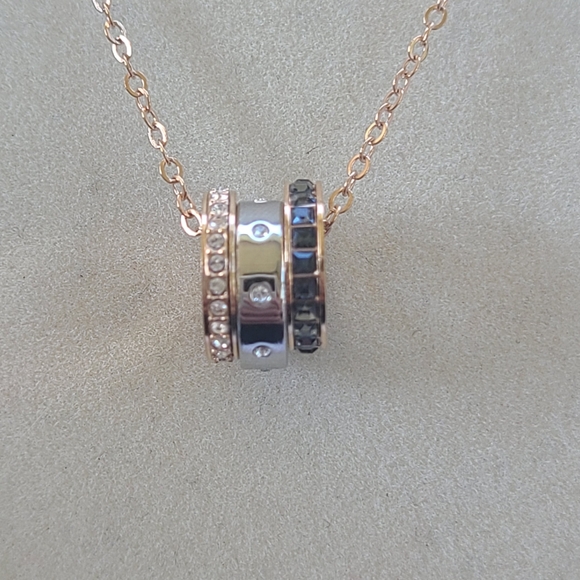 Swarovski Women's Hint Pendant Necklace Multi Colored-Great Condition - Picture 7 of 7